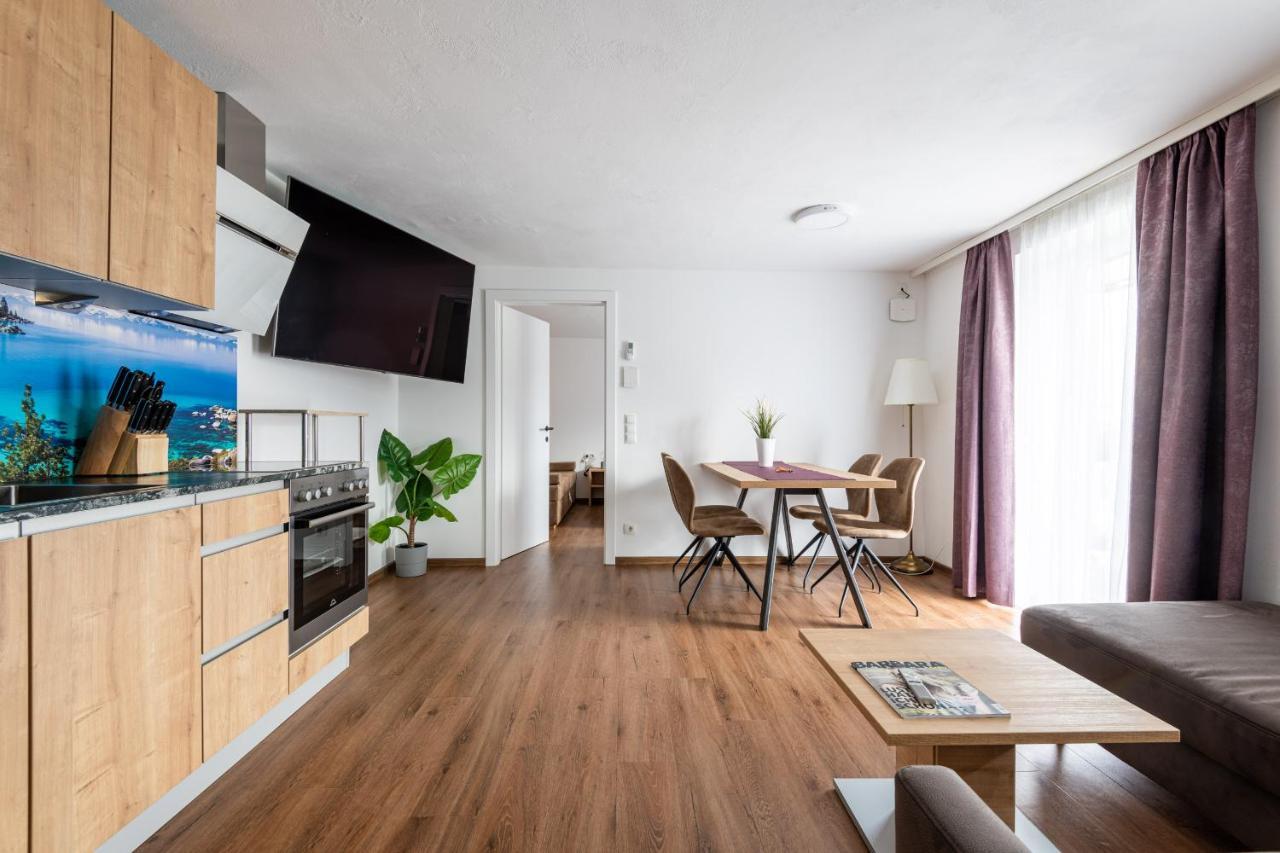 Amelies Mountain View Apartment Kaprun Bagian luar foto