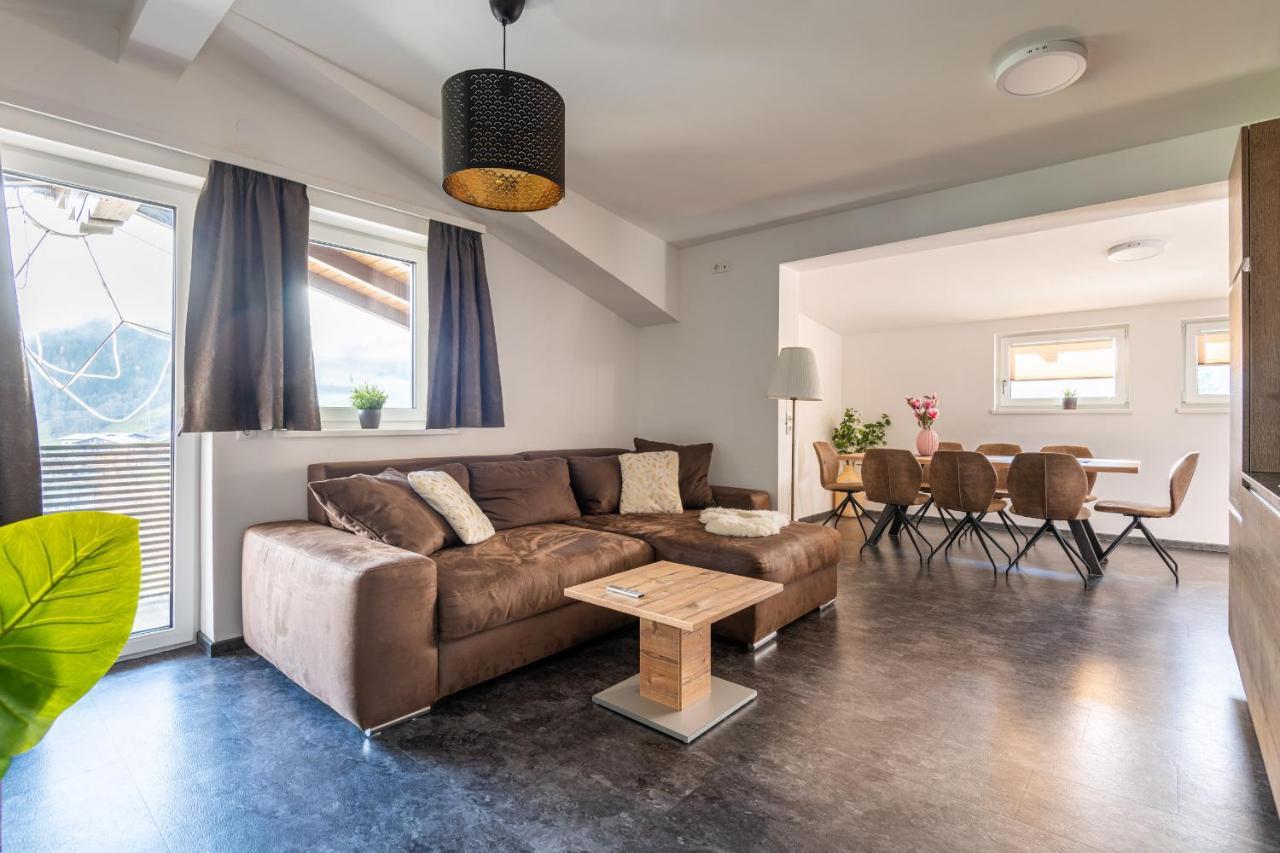 Amelies Mountain View Apartment Kaprun Bagian luar foto