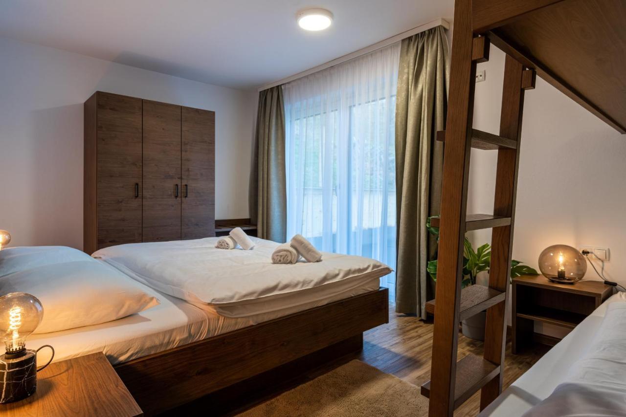 Amelies Mountain View Apartment Kaprun Bagian luar foto