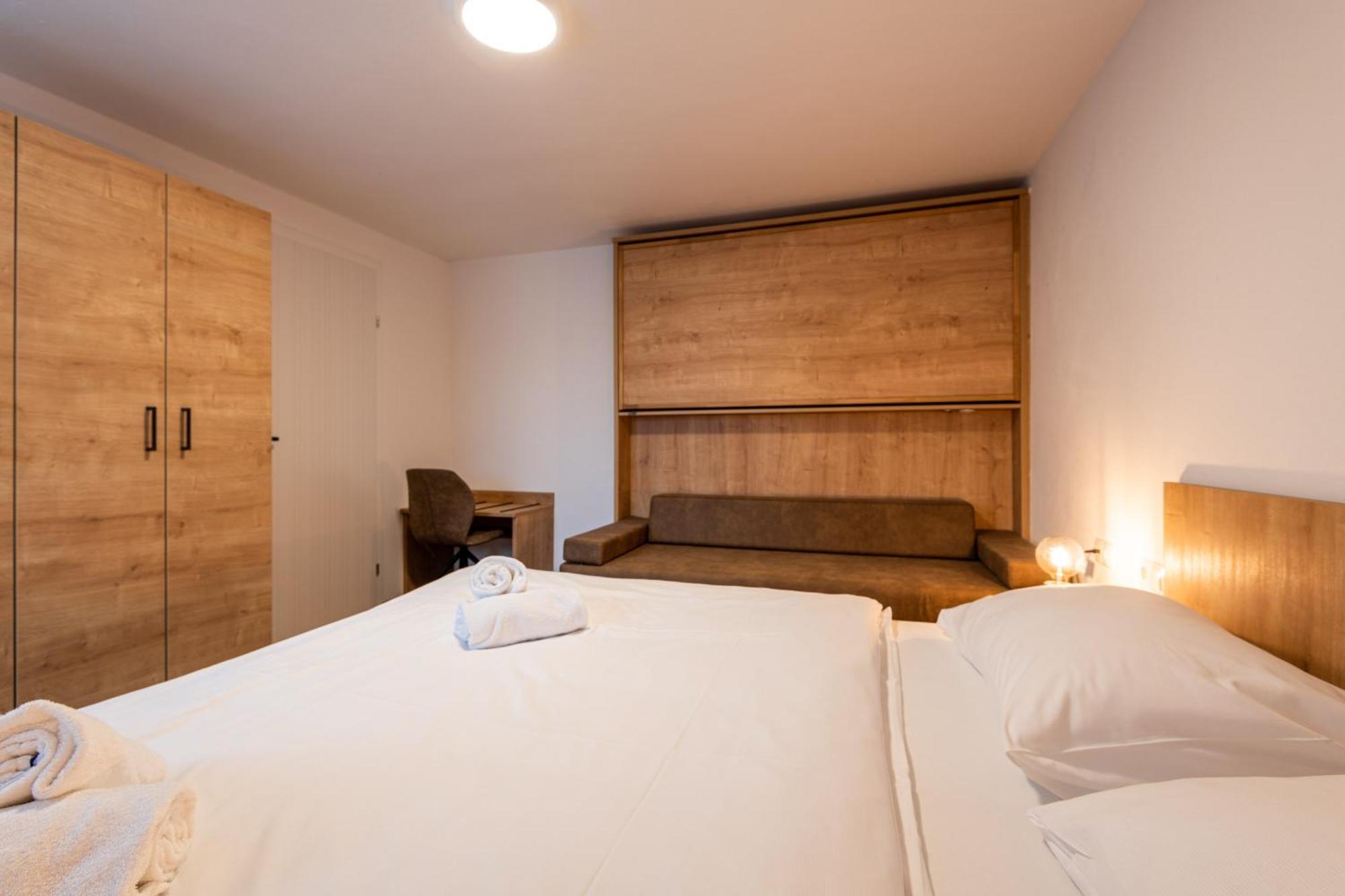 Amelies Mountain View Apartment Kaprun Ruang foto